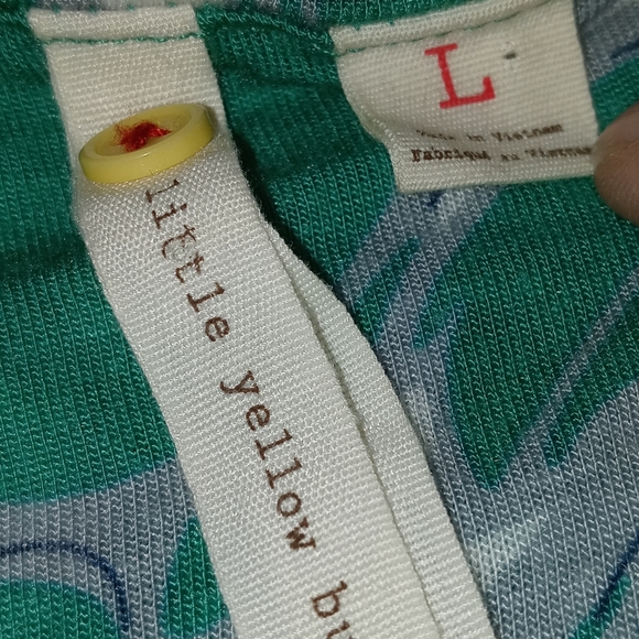 Little Yellow Button Blouse Size Large Multi Color Sleeveless Soft Stretch - Picture 10 of 12